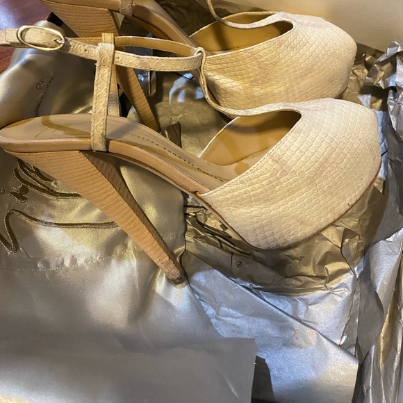 Giuseppe Zanotti beige lizard platform peep toe - Picture 2 of 5